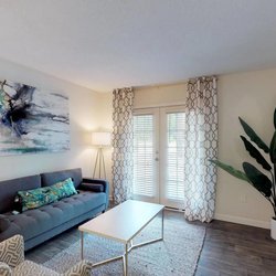 living room at Retreat at Copper Creek located in Greensboro, NC