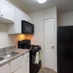 kitchen at Retreat at Copper Creek located in Greensboro, NC